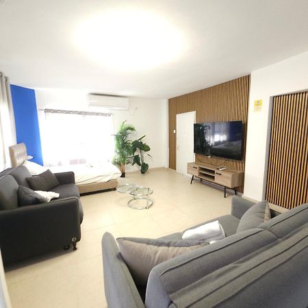 Barak Royal Suites 20 Garden Jacuzzi - ג'קוזי בחצר Eilat Exterior foto